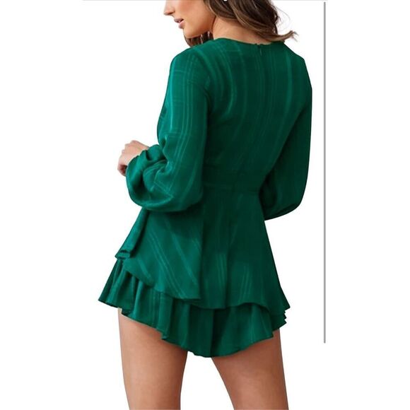 NEW Green Rompers V Neck Waist Tie Layered Ruffle Hem S - Picture 2 of 4